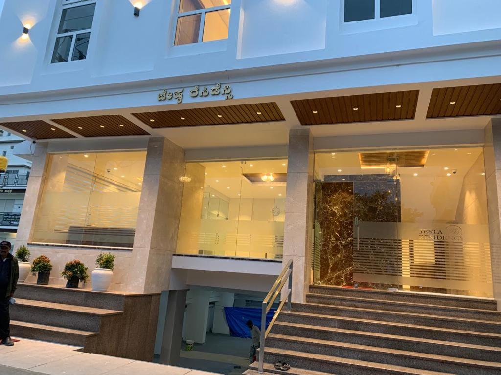 Jesta Residency Hotel Hassan Buitenkant foto