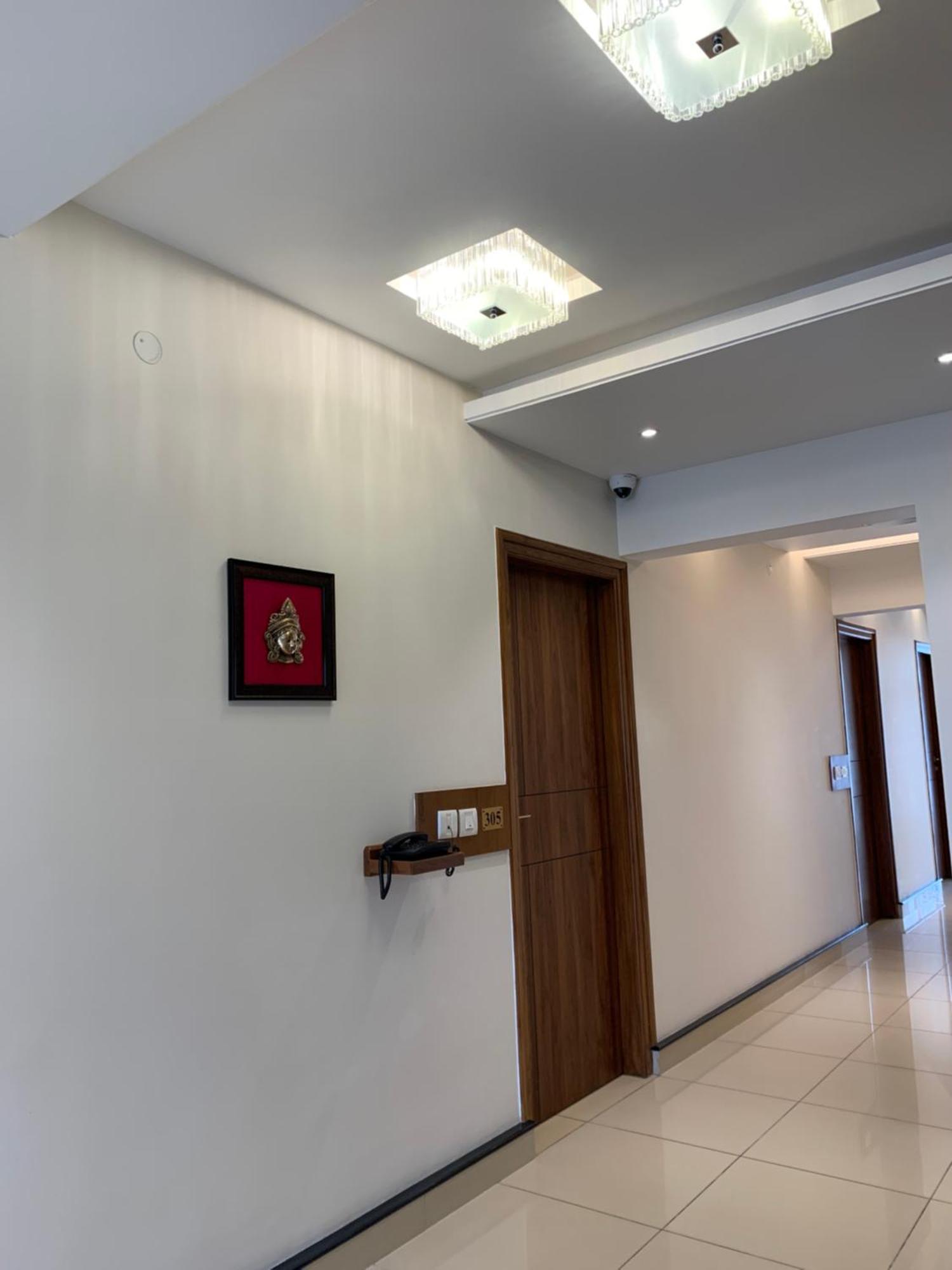 Jesta Residency Hotel Hassan Buitenkant foto