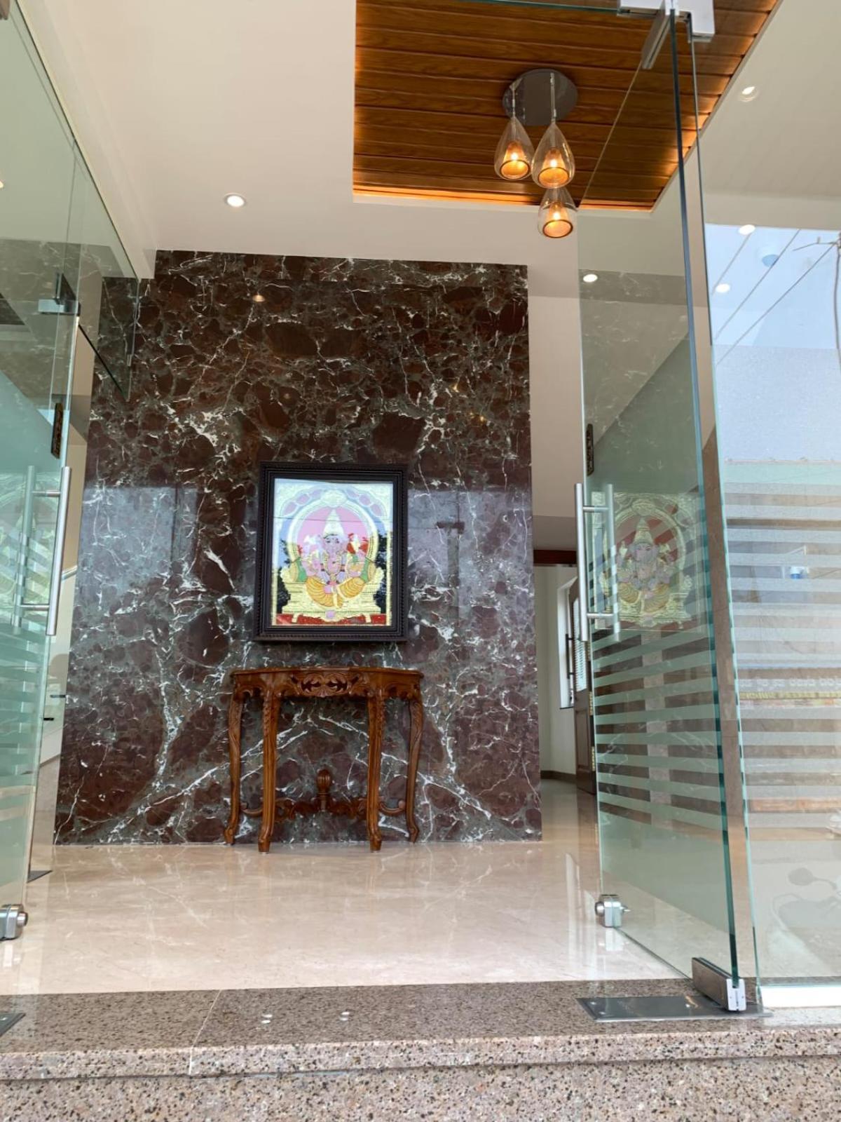 Jesta Residency Hotel Hassan Buitenkant foto